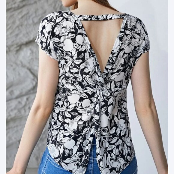 NWT 100% silk cutout back blouse floral birds monochrome and fruit monochrome - Picture 4 of 4